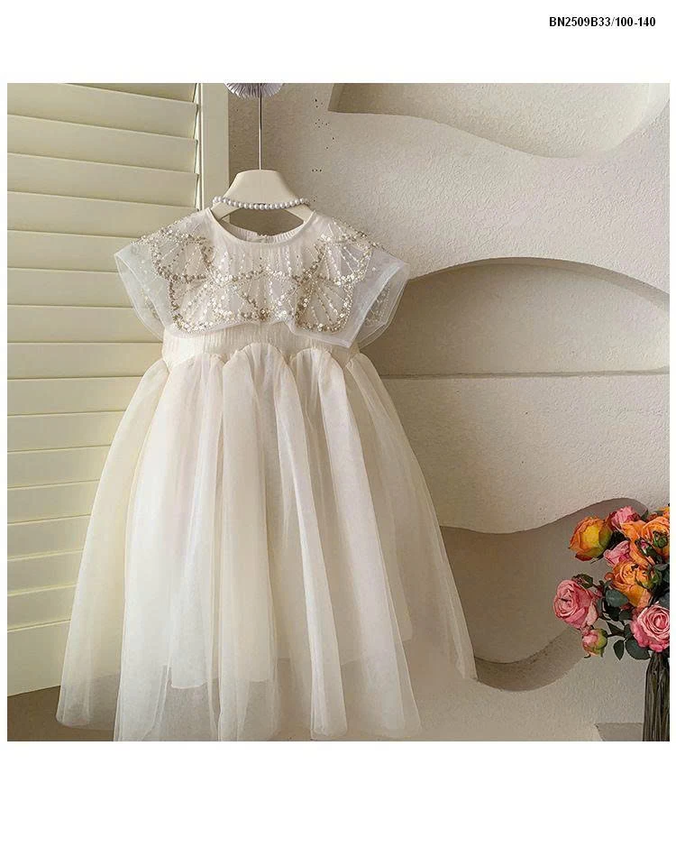 Váy công chúa sát nách