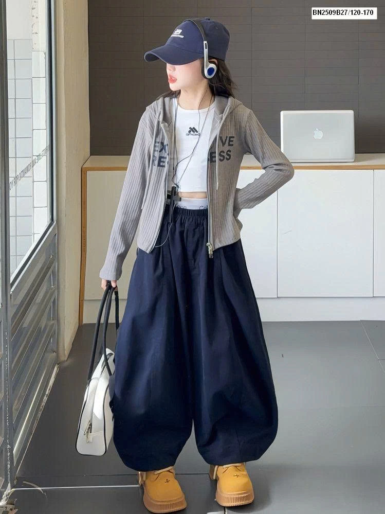 ÁO KHOÁC IN CHỮ DÁNG NGẮN MIX QUẦN SUÔNG