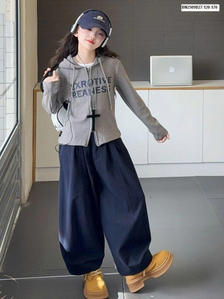 ÁO KHOÁC IN CHỮ DÁNG NGẮN MIX QUẦN SUÔNG