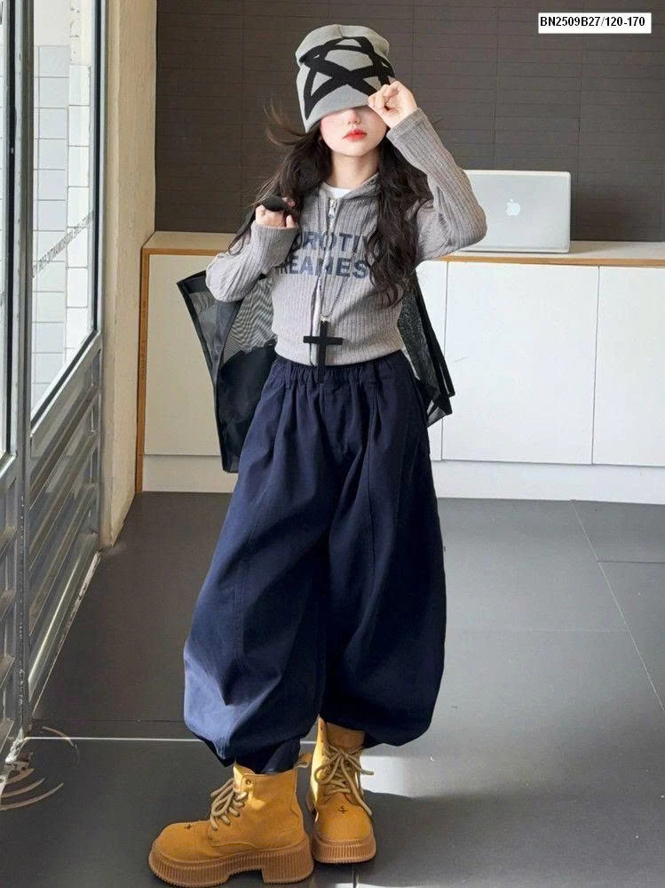 ÁO KHOÁC IN CHỮ DÁNG NGẮN MIX QUẦN SUÔNG