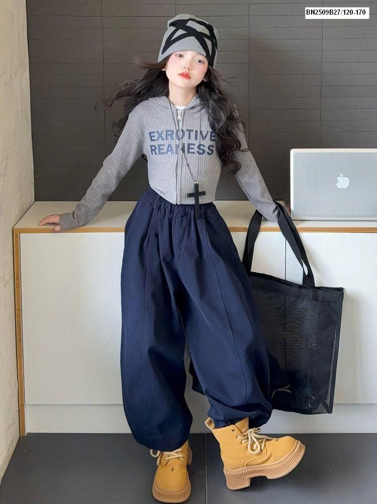 ÁO KHOÁC IN CHỮ DÁNG NGẮN MIX QUẦN SUÔNG