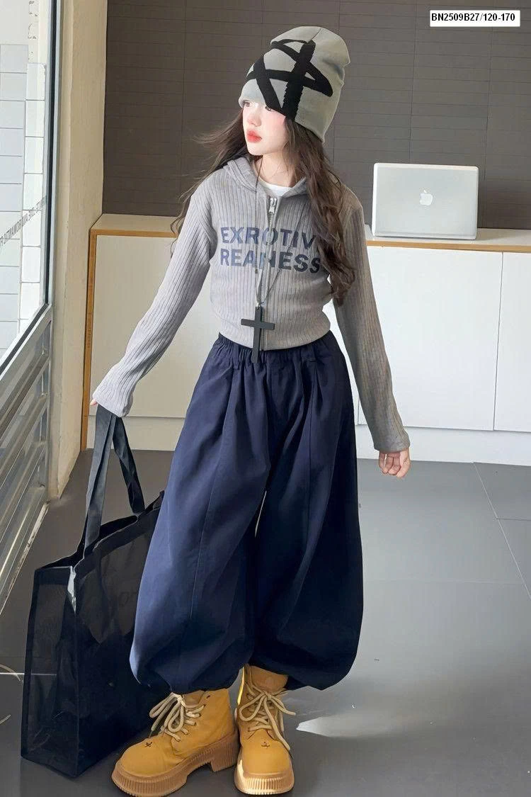 ÁO KHOÁC IN CHỮ DÁNG NGẮN MIX QUẦN SUÔNG