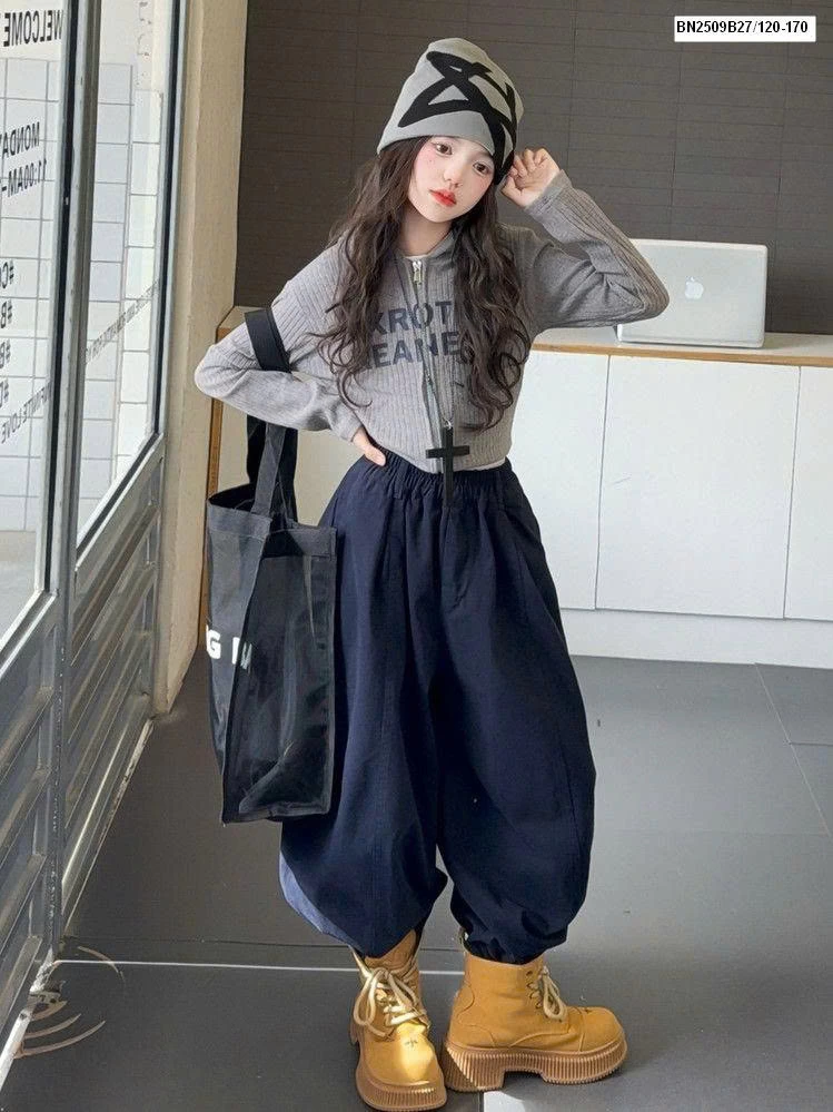 ÁO KHOÁC IN CHỮ DÁNG NGẮN MIX QUẦN SUÔNG