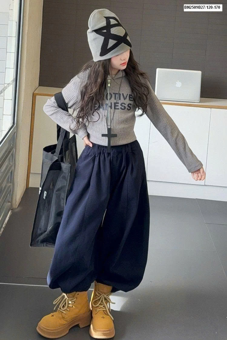 ÁO KHOÁC IN CHỮ DÁNG NGẮN MIX QUẦN SUÔNG