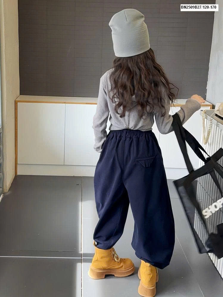 ÁO KHOÁC IN CHỮ DÁNG NGẮN MIX QUẦN SUÔNG