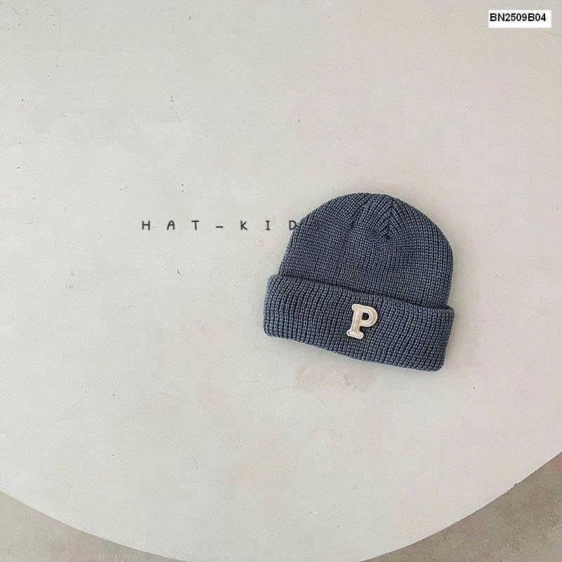 MŨ LEN CHỮ P NHÍ