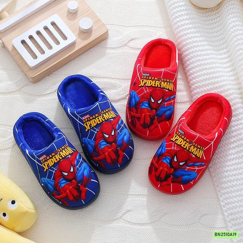 DÉP LÔNG ĐI TRONG NHÀ SPIDERMAN