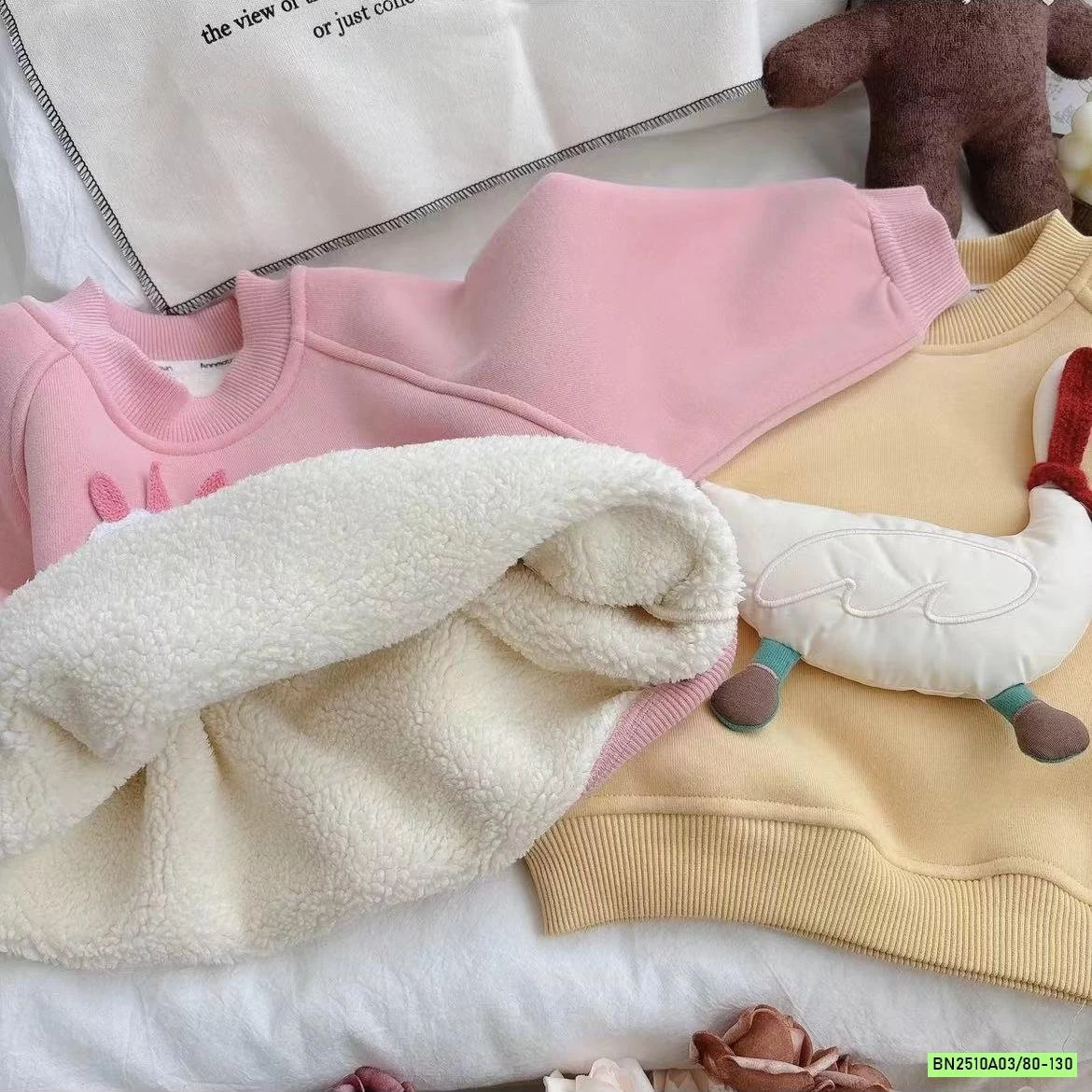 ÁO NỈ LÓT LÔNG CỪU DỄ THƯƠNG