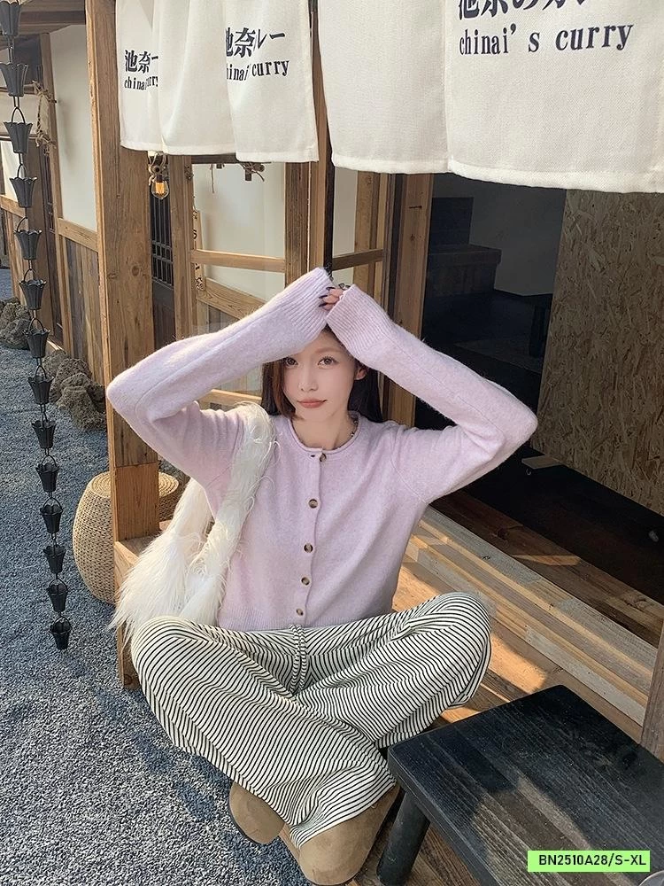 CARDIGAN MOSESQUEEN HOT HIT