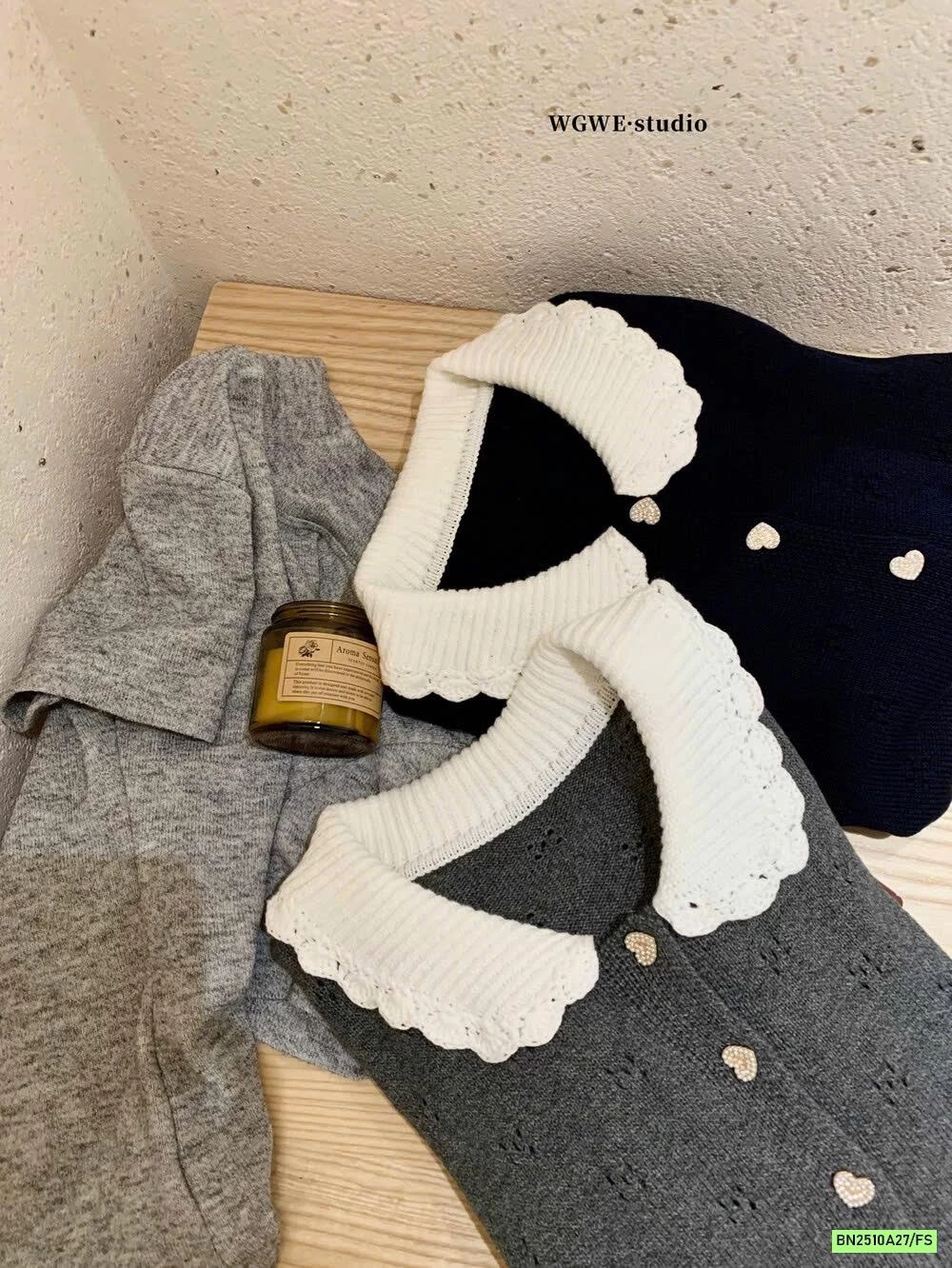 CARDIGAN DỆT CỔ SEN WGWE7612