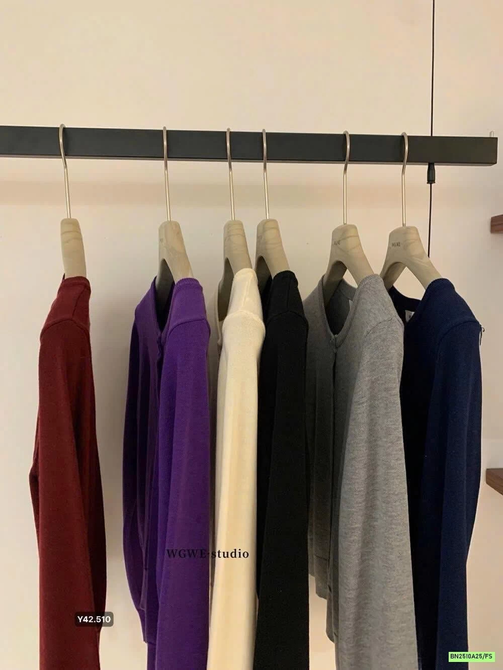 CARDIGAN TRƠN MÀU WGWE7424