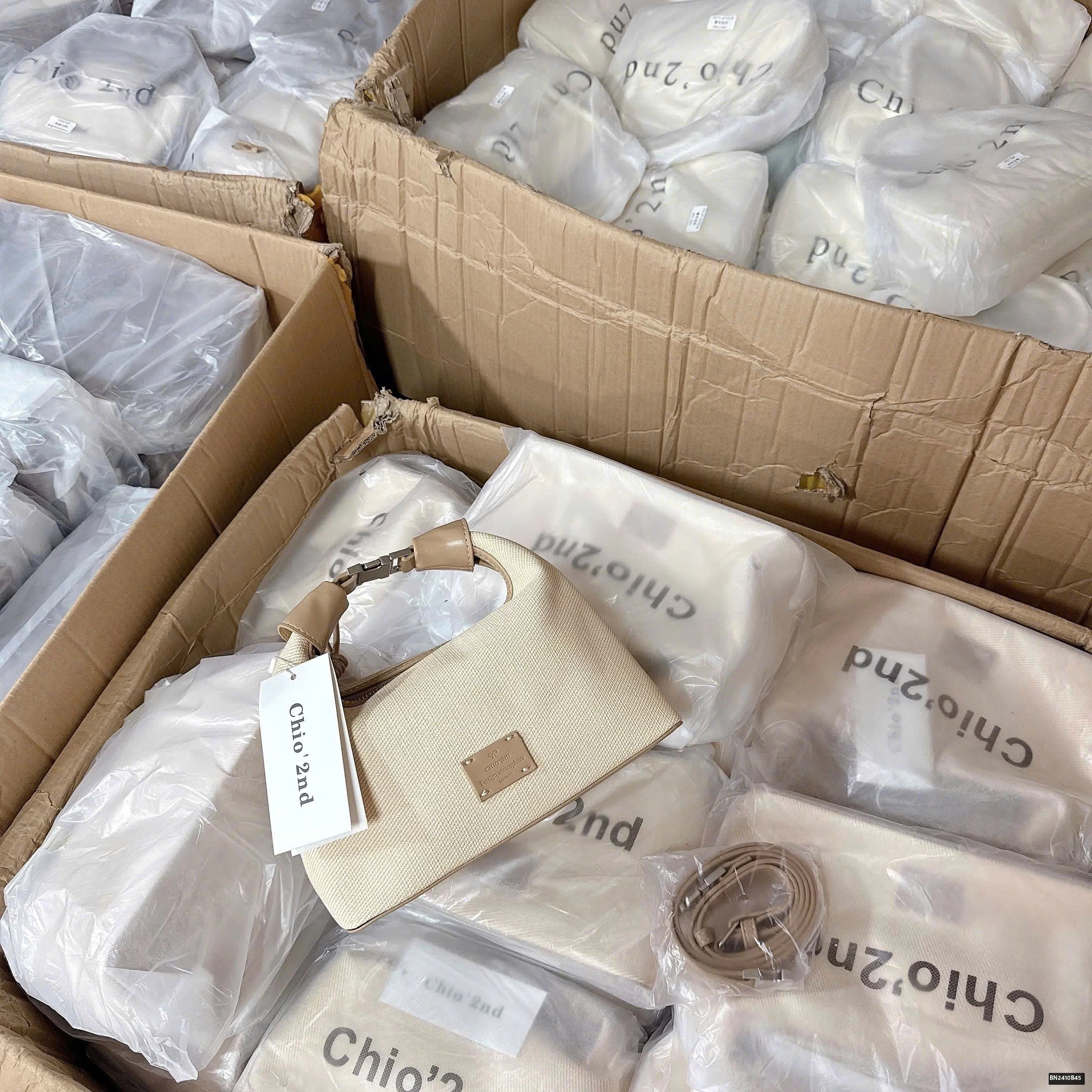 TÚI CHIO'2ND – ĐƠN GIẢN MÀ SANG, MANG LÀ MÊ!