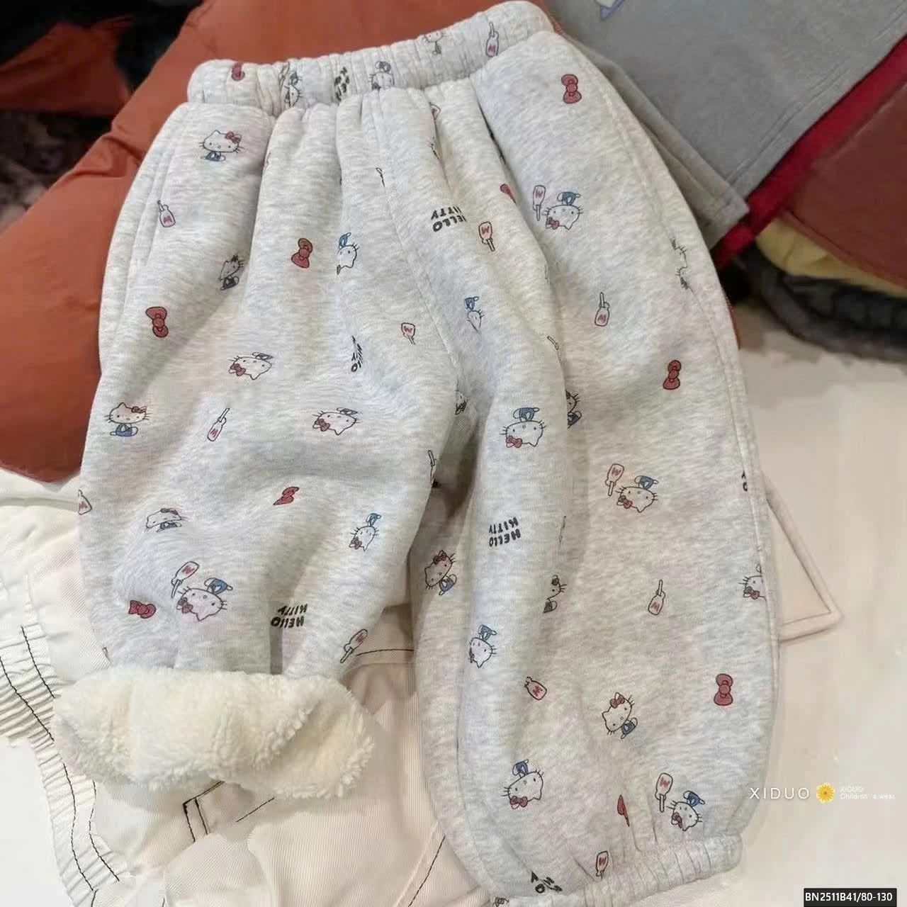 QUẦN NỈ KITTY LÓT LÔNG CỪU