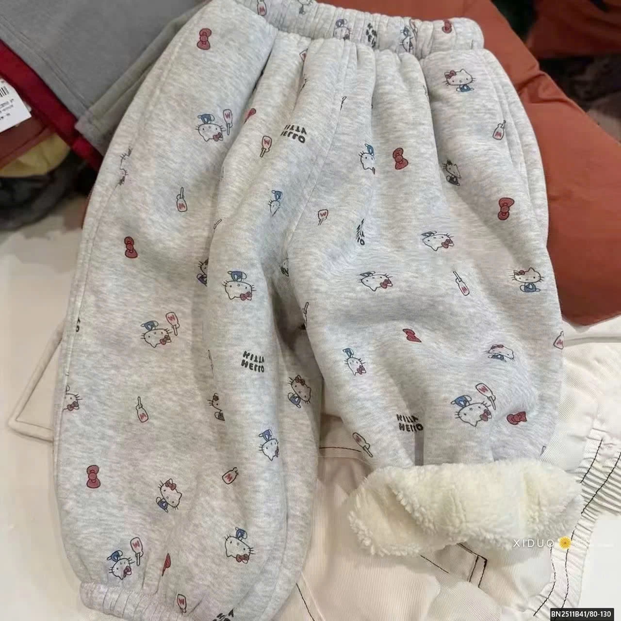 QUẦN NỈ KITTY LÓT LÔNG CỪU