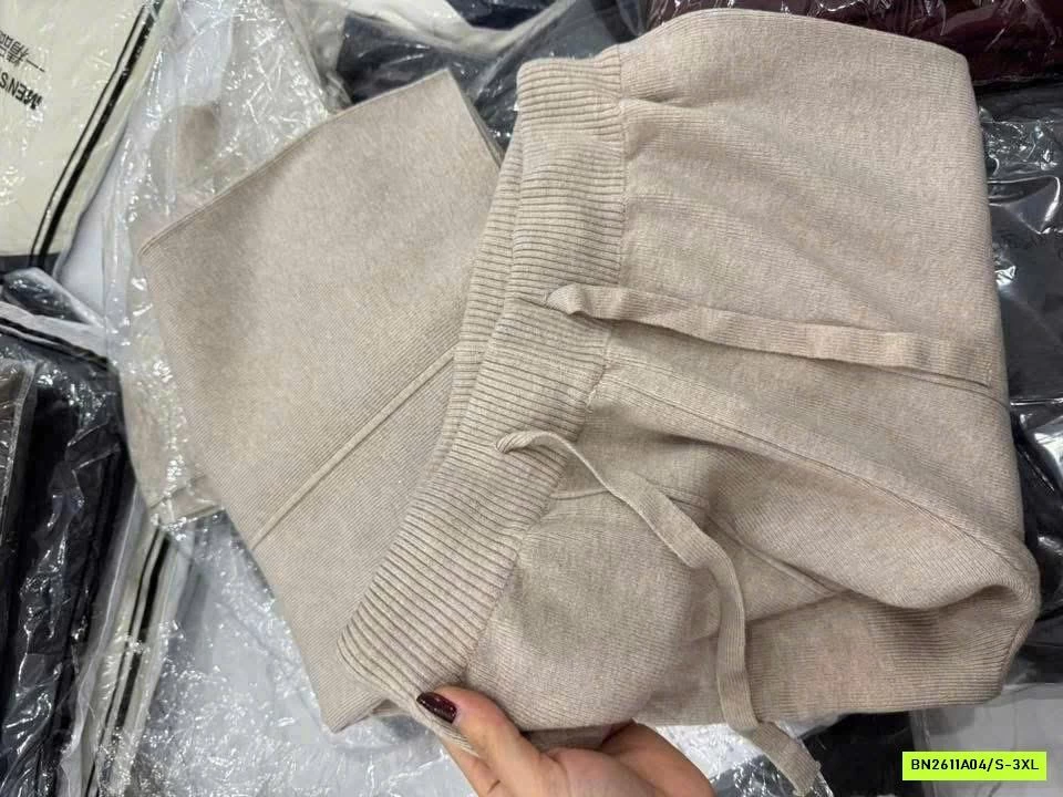 QUẦN LEN SUÔNG GÂN TRƯỚC