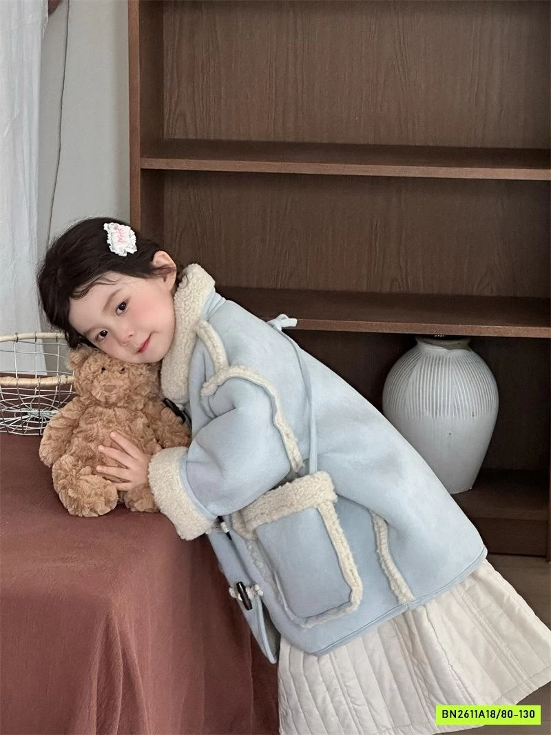 KHOÁC DA LỘN LÔNG CỪU DÁNG DÀI XANH