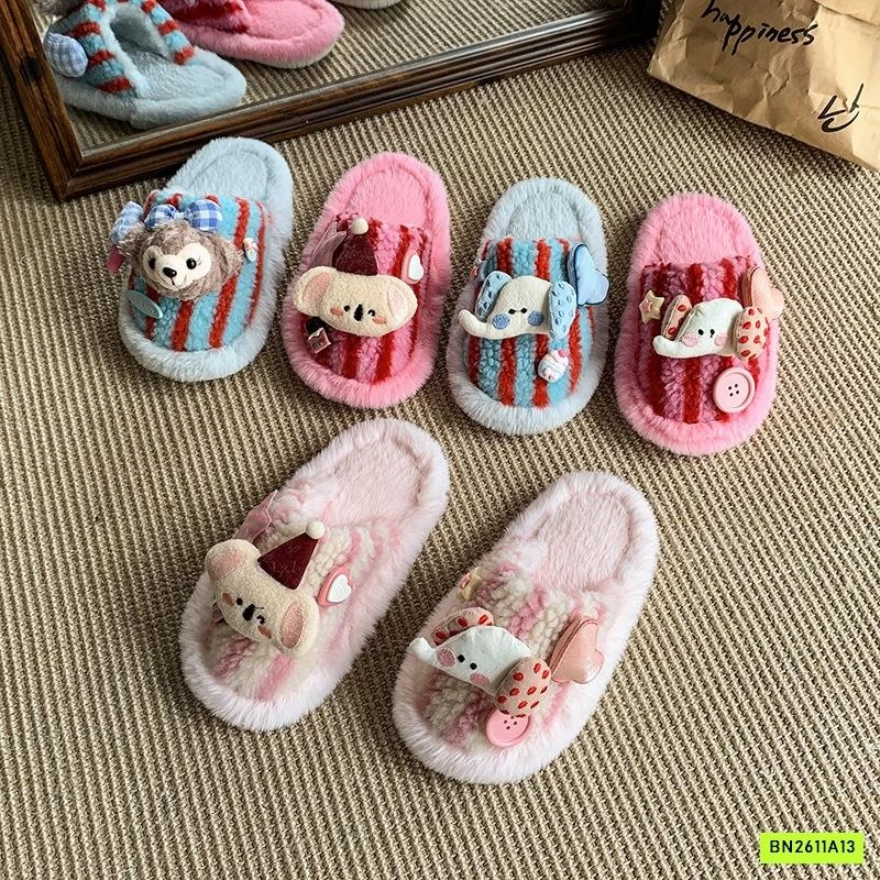 DÉP LÊ LÔNG CỪU GẮN CHARM