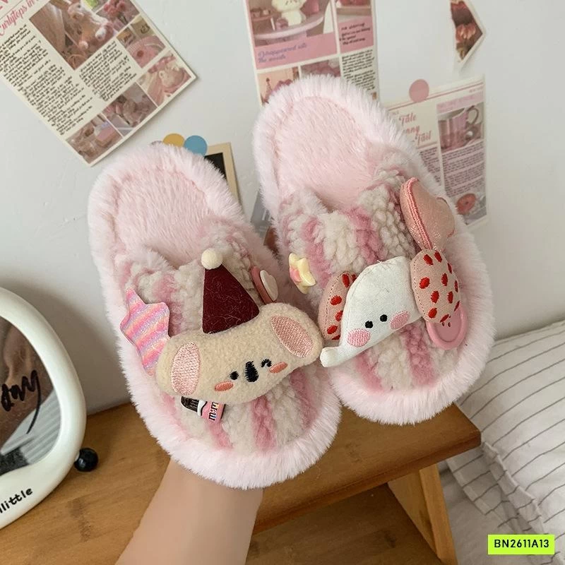 DÉP LÊ LÔNG CỪU GẮN CHARM