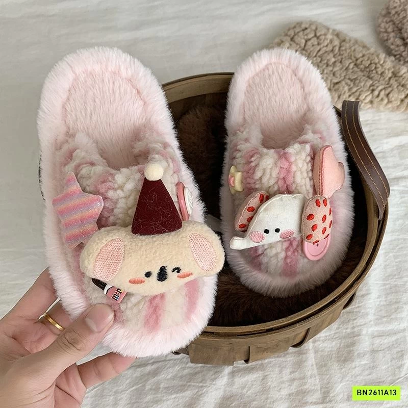 DÉP LÊ LÔNG CỪU GẮN CHARM