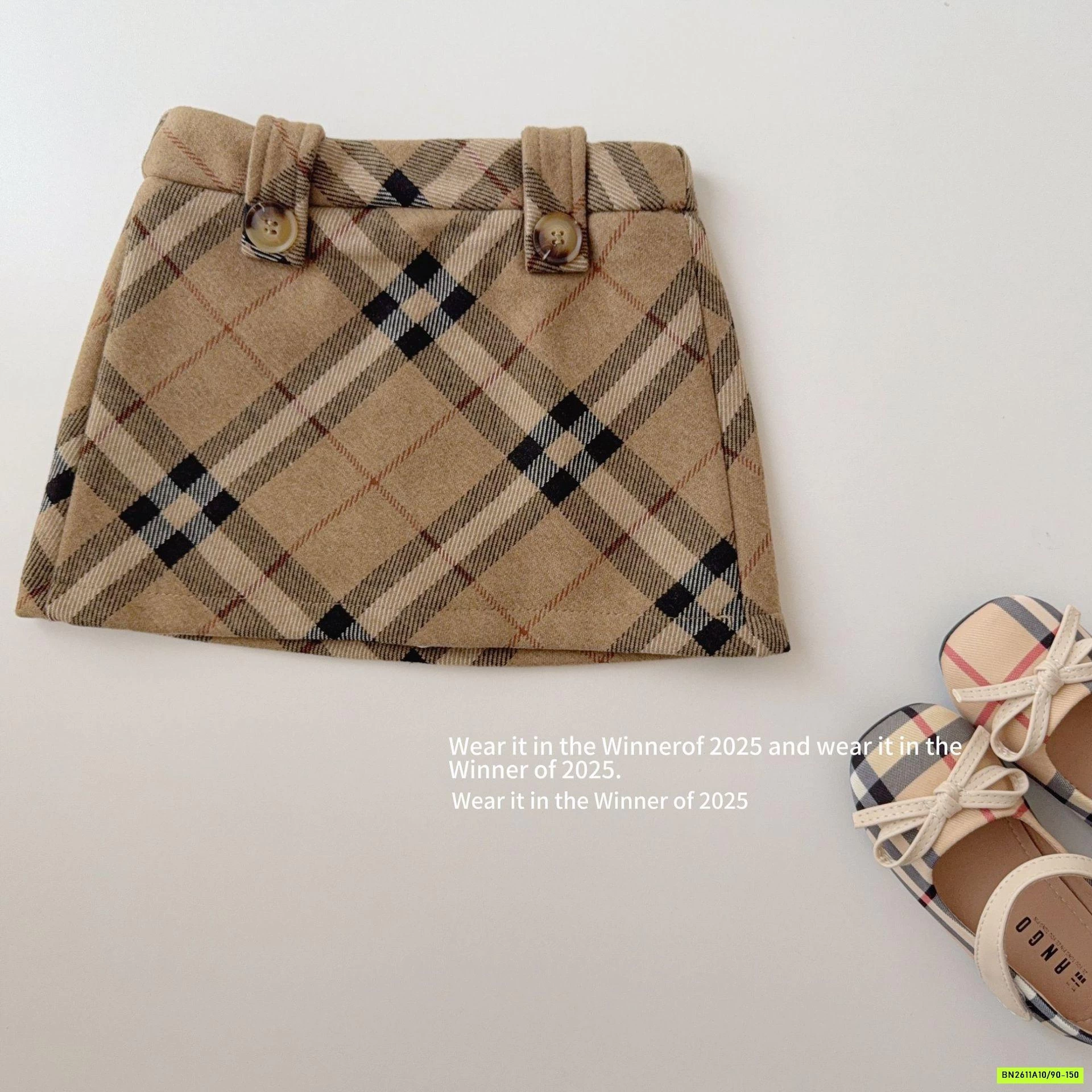 CHÂN VÁY DẠ CARO NÂU T&Q KIDS