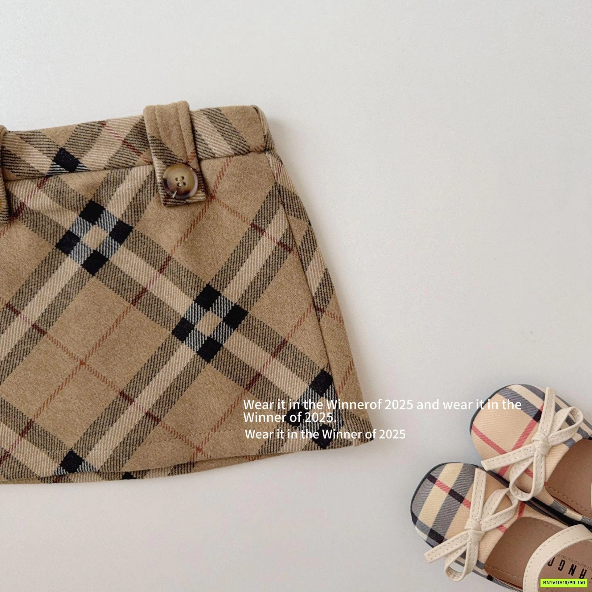 CHÂN VÁY DẠ CARO NÂU T&Q KIDS