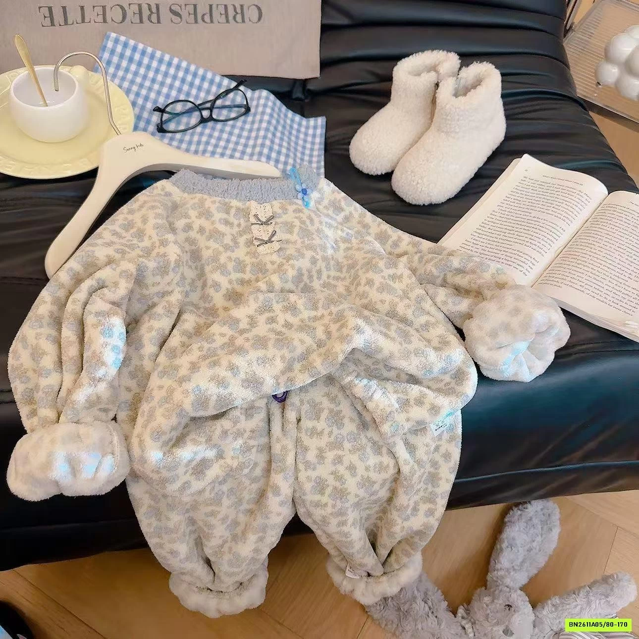 BỌ LÔNG CỪU HOA NHÍ