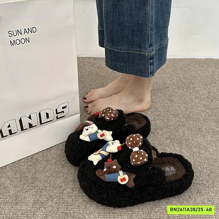 DÉP LÔNG CỪU GẮN CHARM