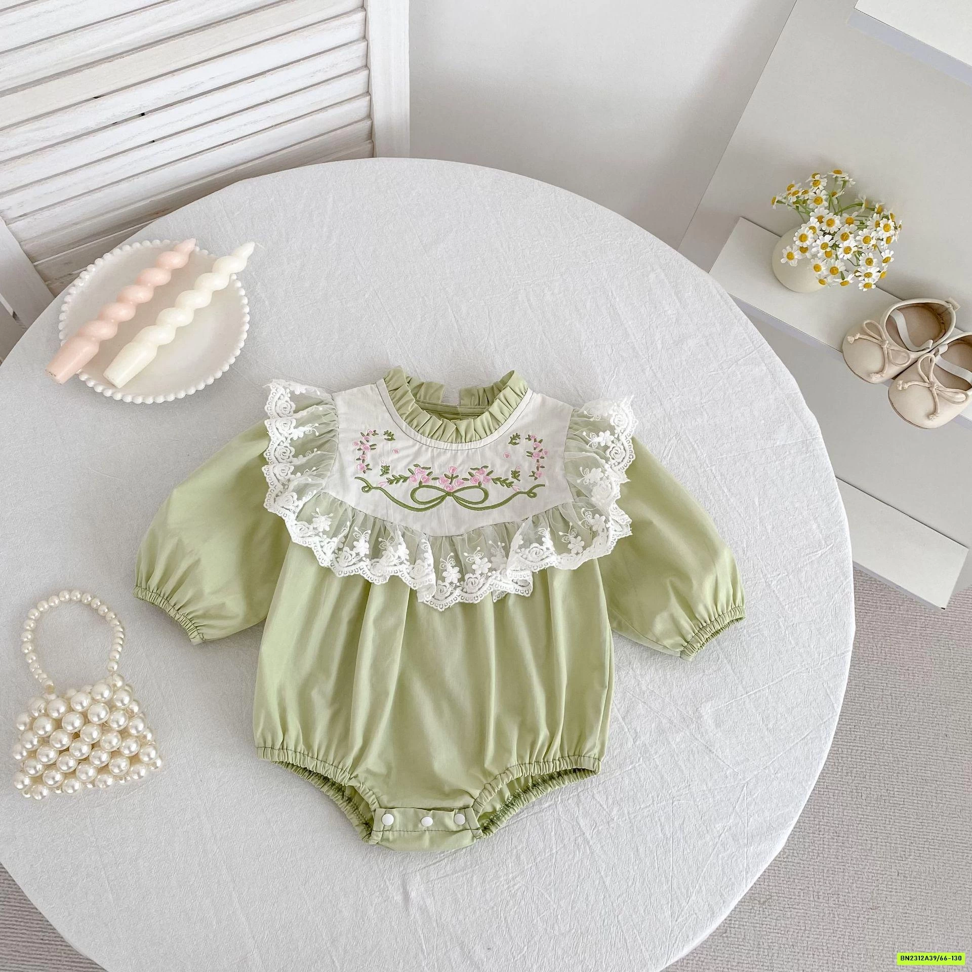 COUPLE THÔ MỀM THÊU HOA