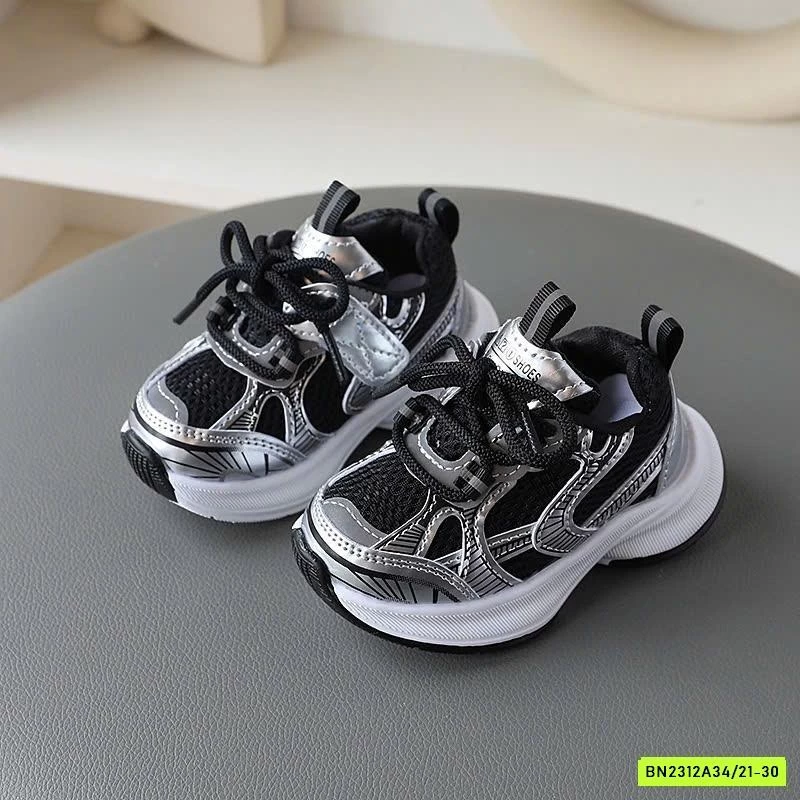 GIÀY SNEAKER SIÊU NHẸ