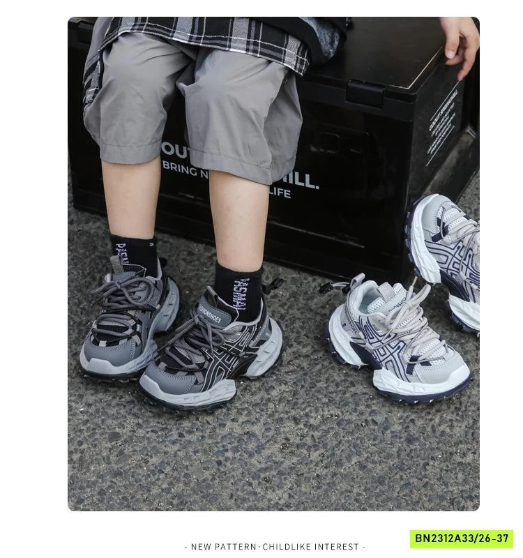 SNEAKER SIÊU NHẸ CÁ TÍNH