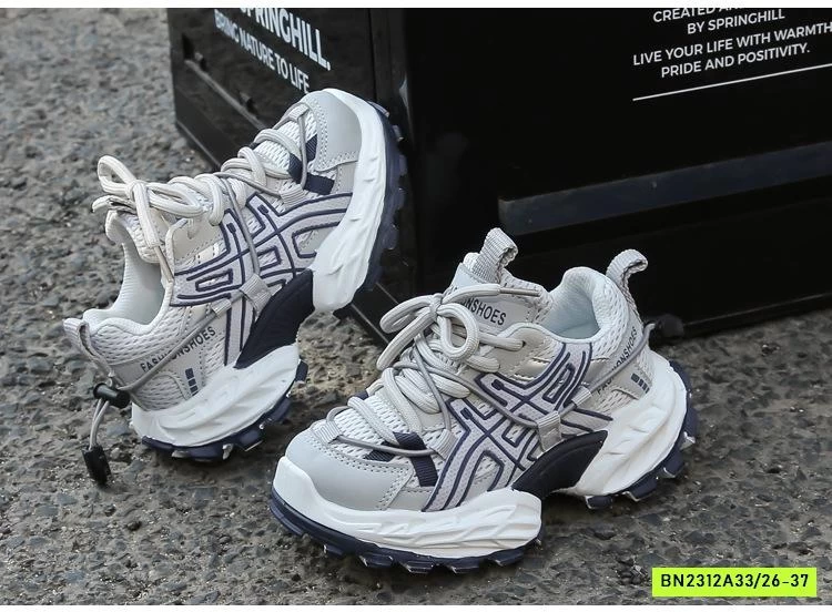 SNEAKER SIÊU NHẸ CÁ TÍNH