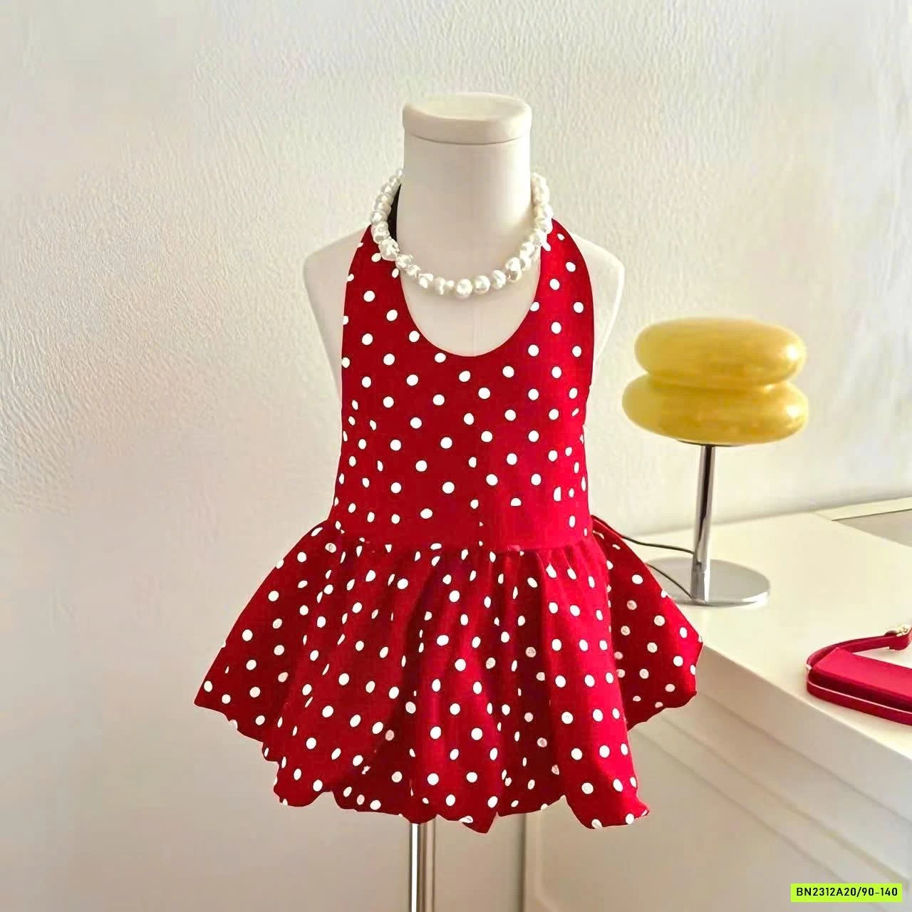 ĐẦM BÍ ĐỎ ĐẤM BI CỔ YẾM