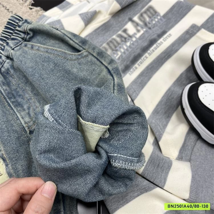 JEANS BAGGY THÊU VỊT DONAL