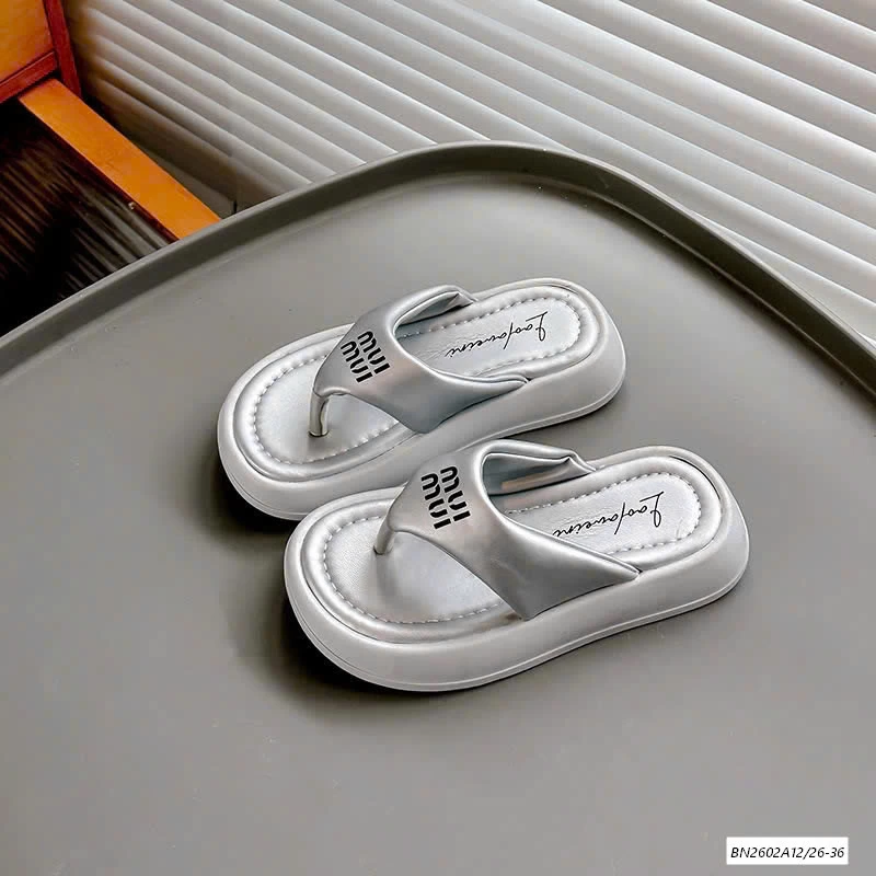 DÉP LÊ KẸP NGÓN MUIMUI