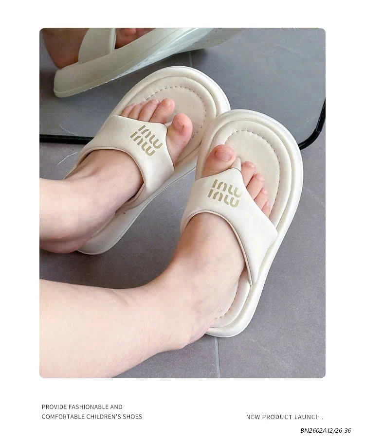 DÉP LÊ KẸP NGÓN MUIMUI