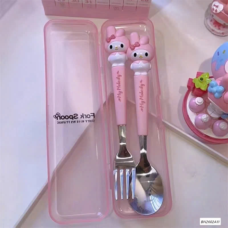 SET THÌA DĨA DỄ THƯƠNG CHO BÉ