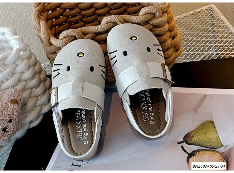 SỤC KITTY QUAI SAU