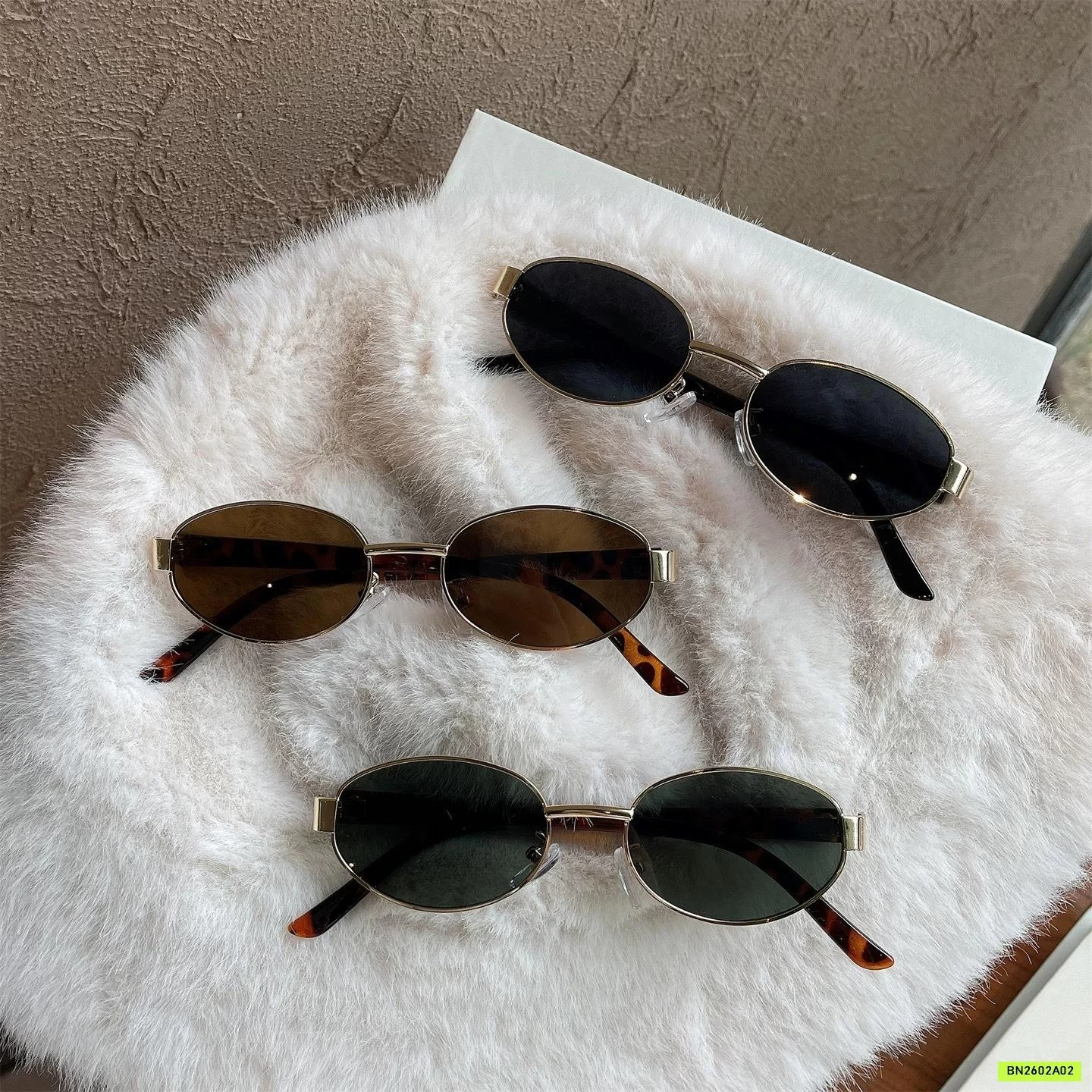 KÍNH RÂM THỜI TRANG BÉ