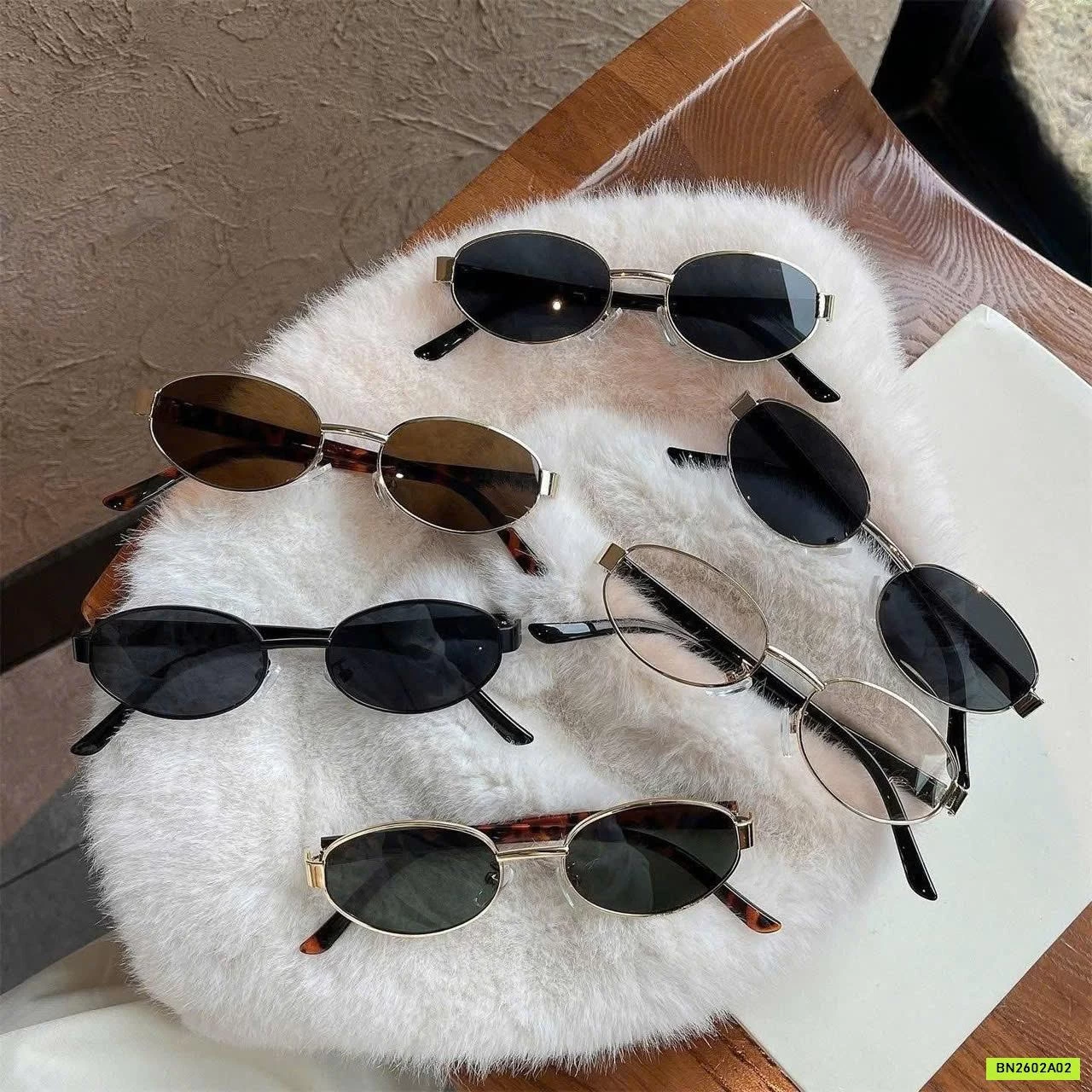 KÍNH RÂM THỜI TRANG BÉ