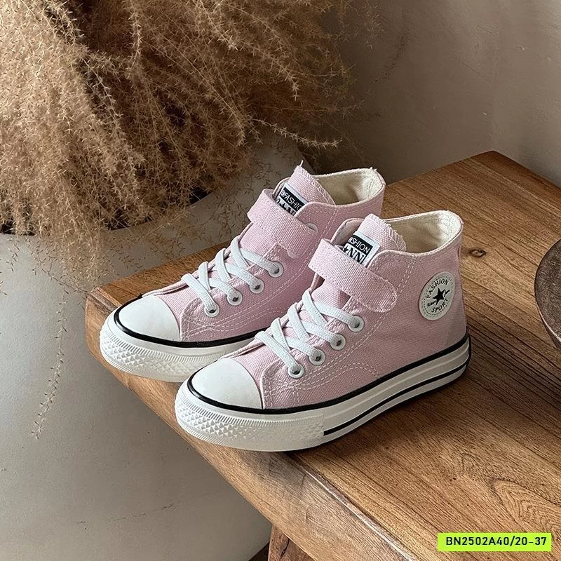 GIÀY THỂ THAO QUAI DÁN