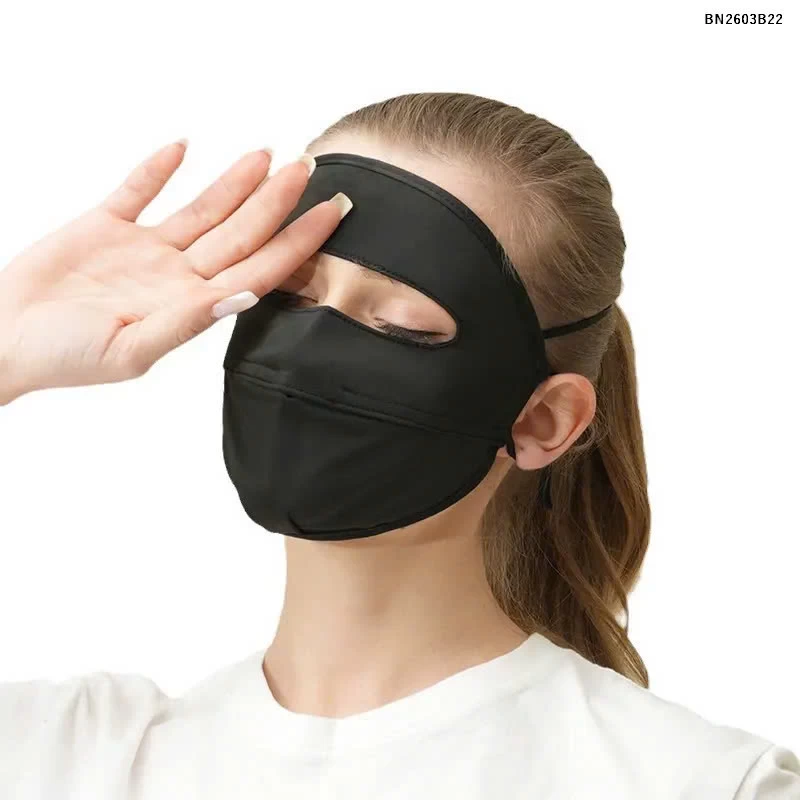 KHẨU TRANG TRÙM KÍN MẶT