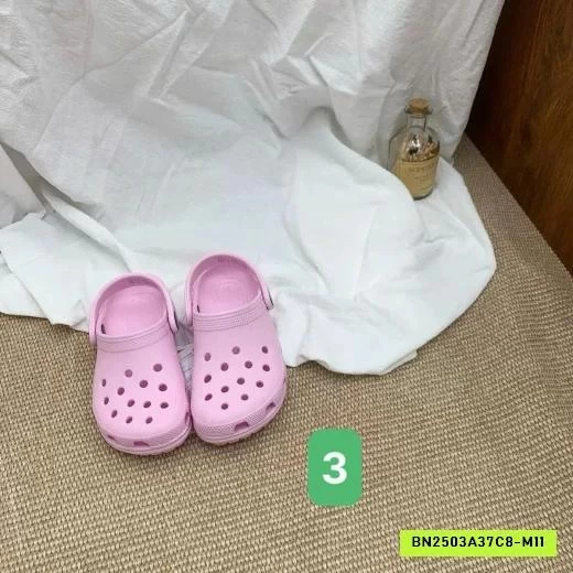 DÉP SỤC CROCS GIA ĐÌNH