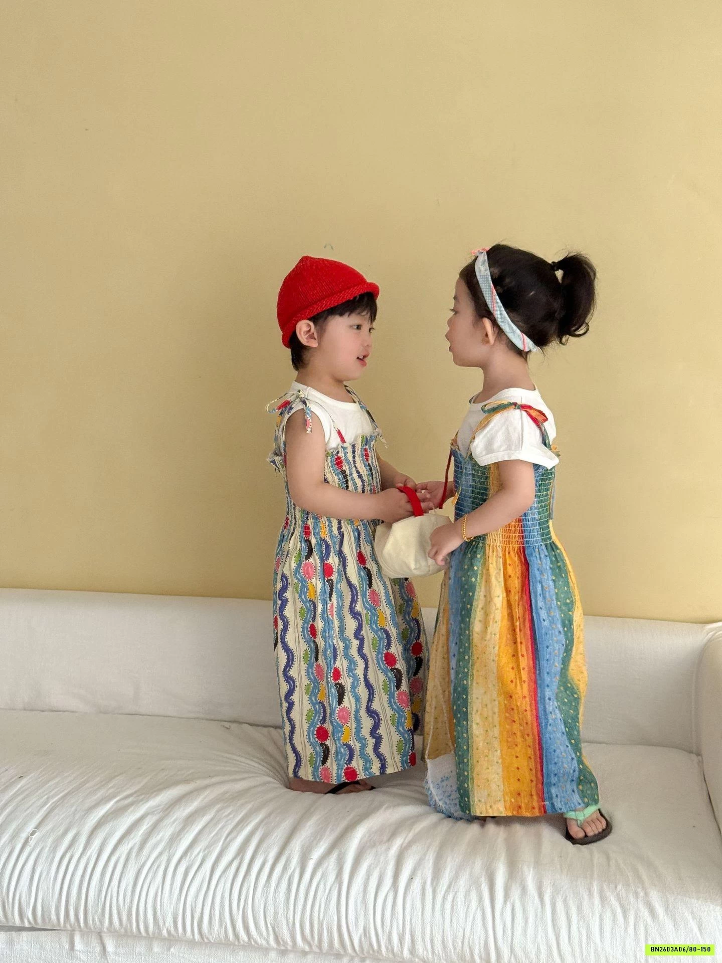 JUM QUAI MẢNH SẮC MÀU