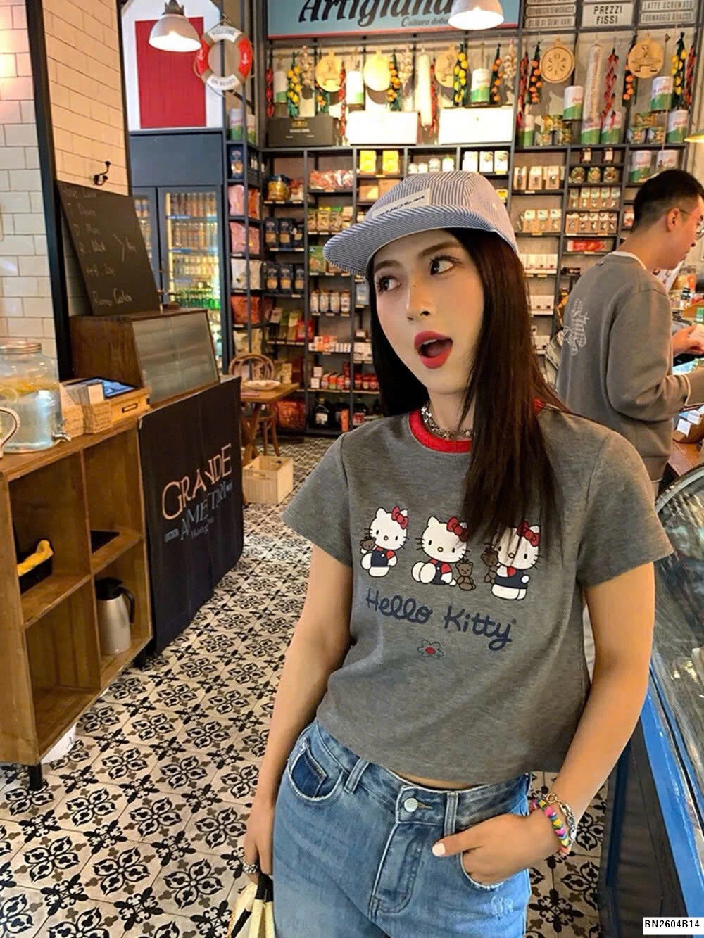 ÁO THUN HELLO KITTY WGWE