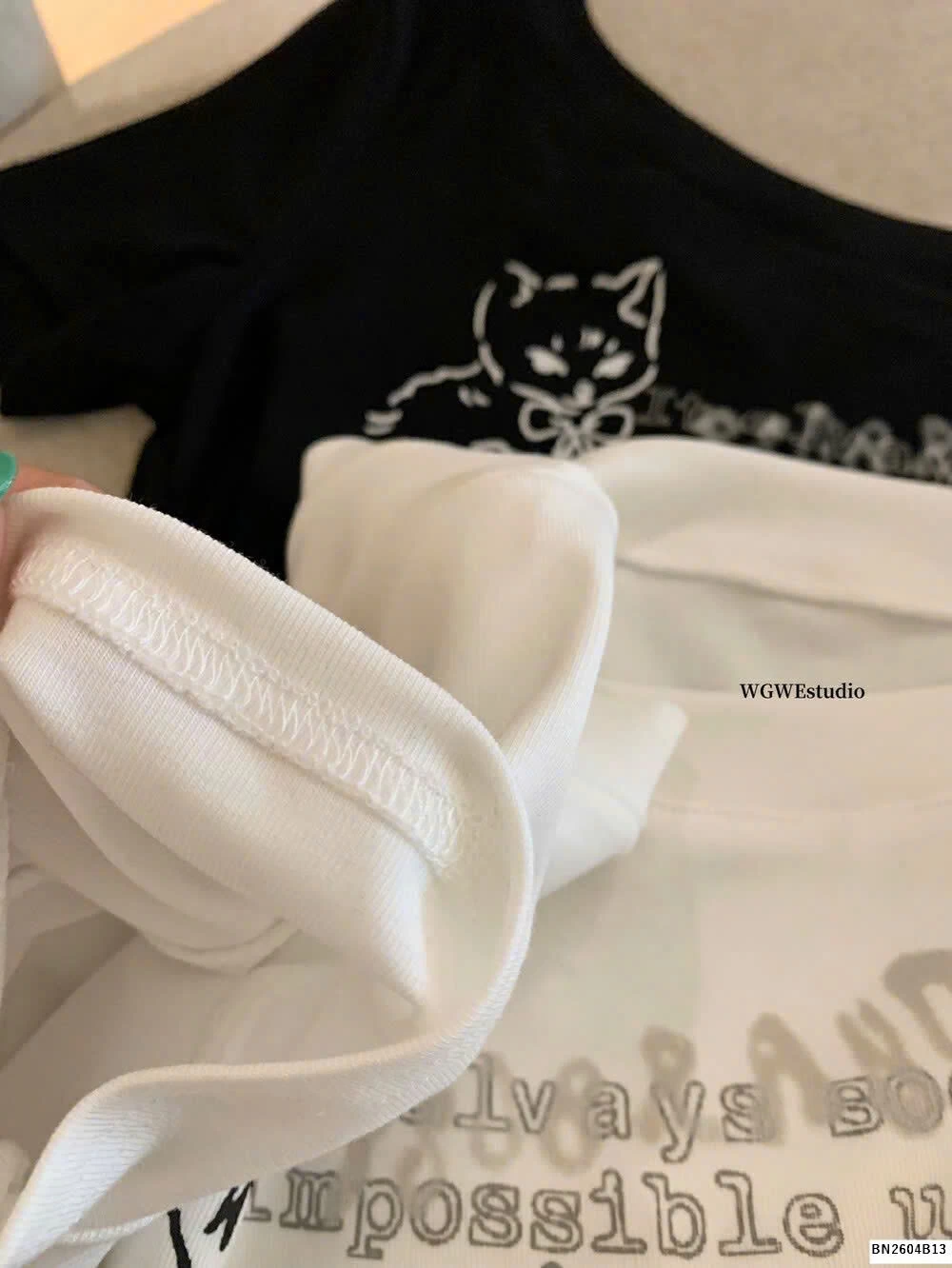 ÁO THUN LỆCH VAI WGWE