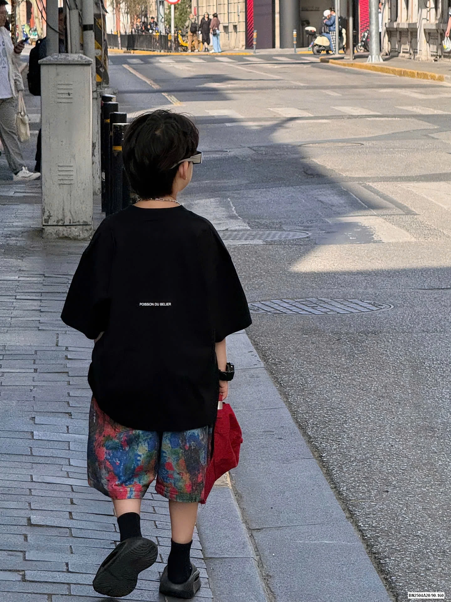 ÁO ĐEN HOA MIX SHORT LOANG