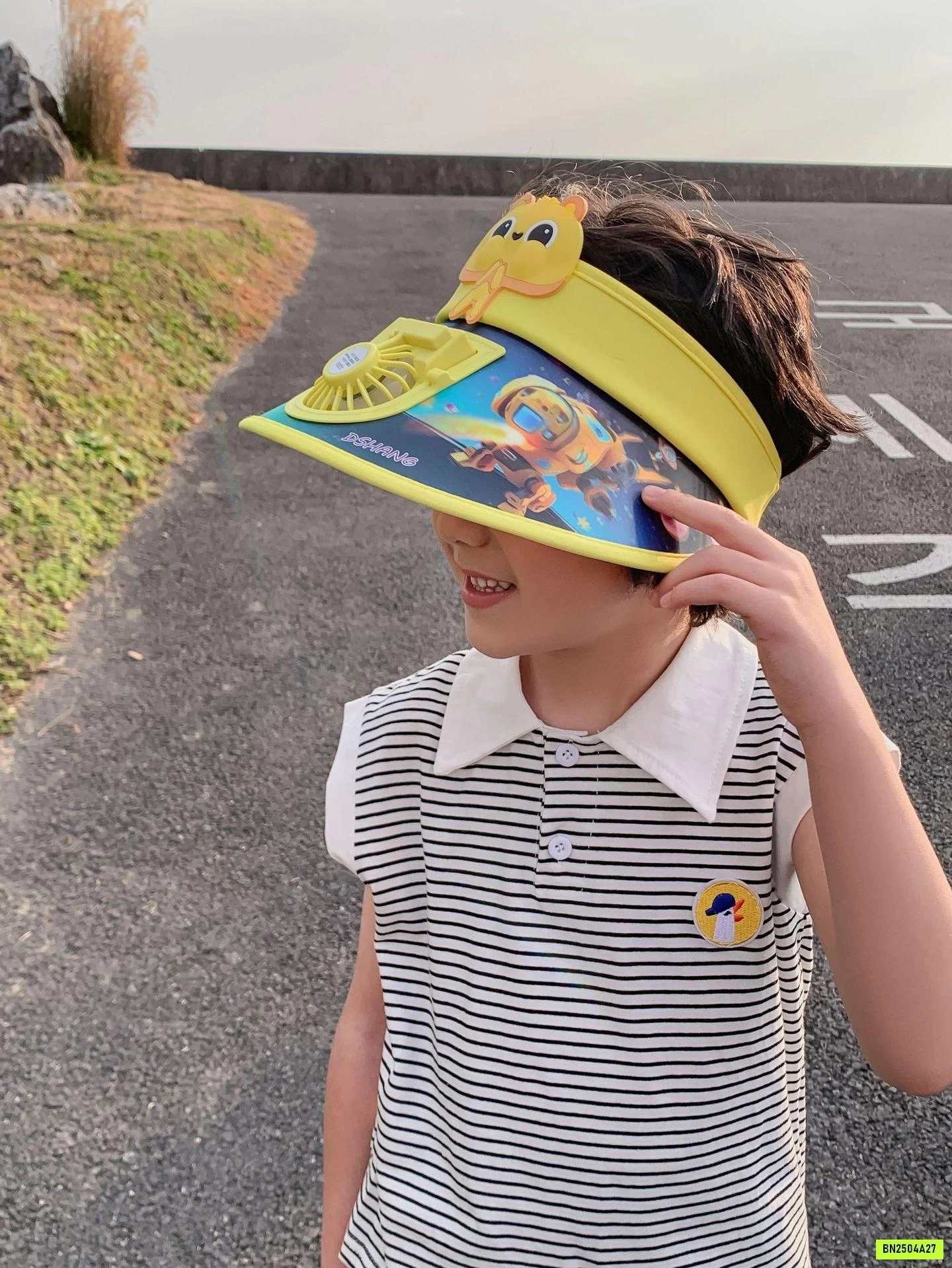 MŨ CHỐNG NẮNG NỬA ĐẦU KÈM QUẠT