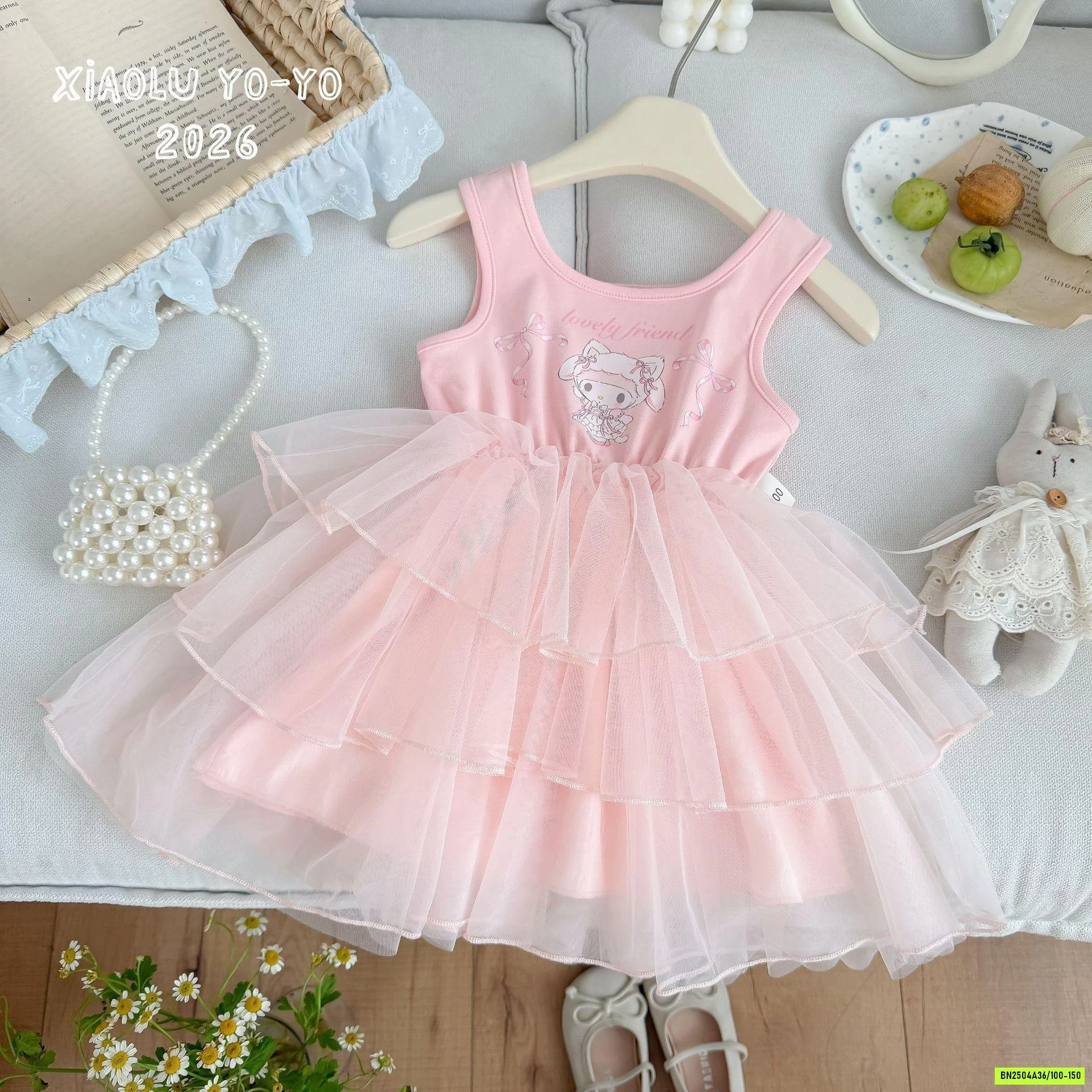 ĐẦM SÁT NÁCH CHÂN VOAN XINH XẮN