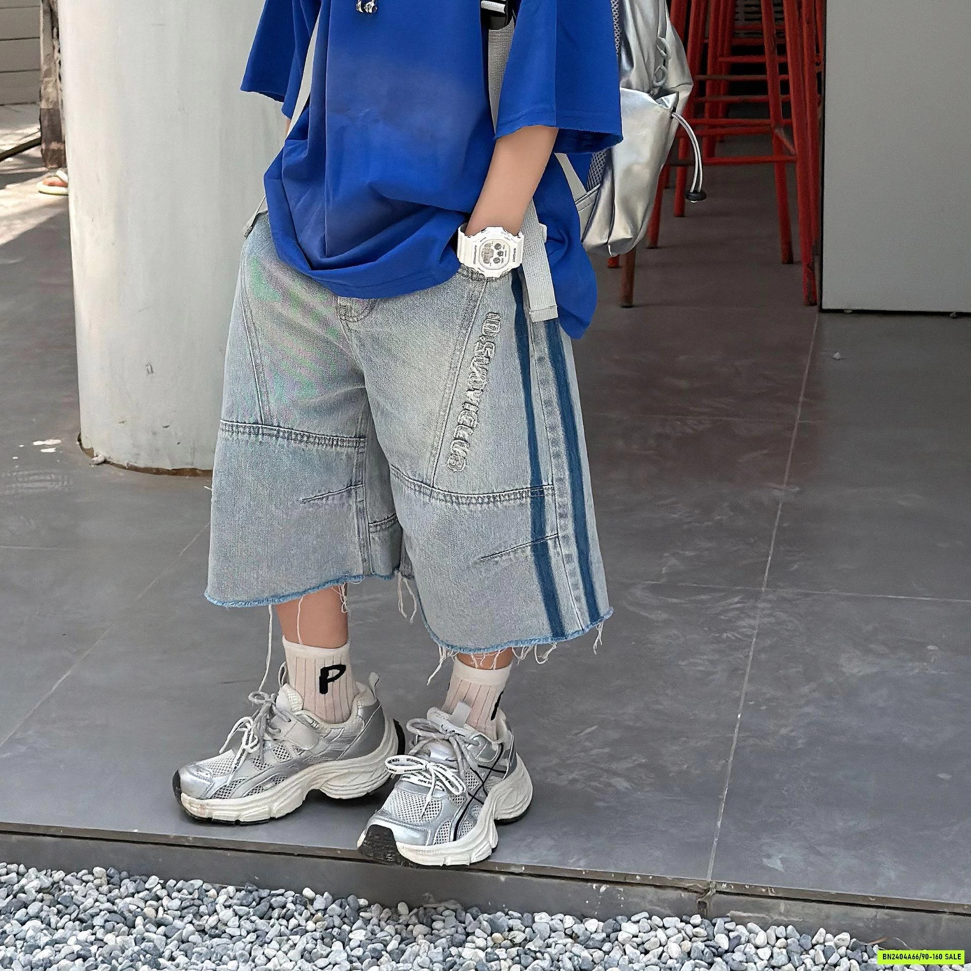 SHORT JEANS TUA GẤU SỌC BÊN FANSHU