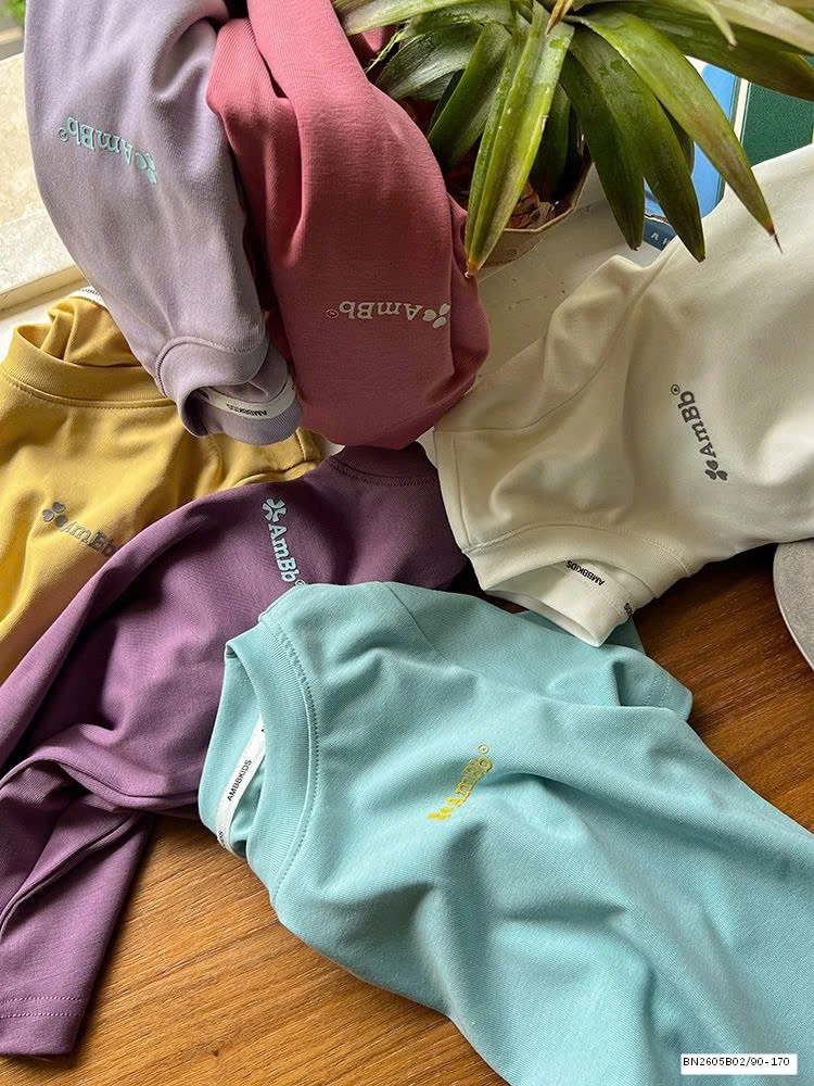 ÁO PHÔNG TRƠN DÁNG NGẮN AMBB 25C028